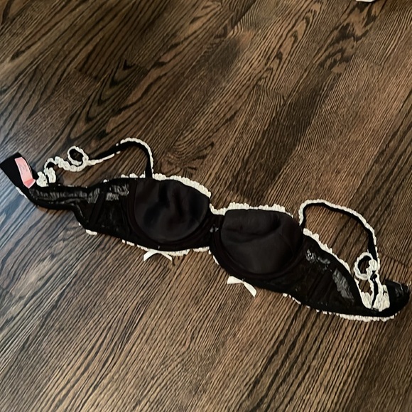 Agent Provocateur lace bra 34B - Picture 3 of 5